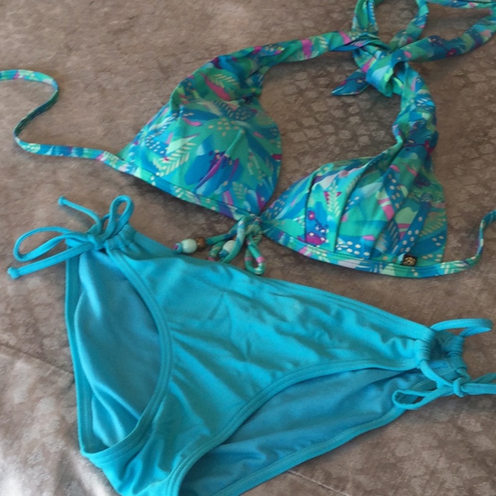 Bikini top size M bottom S